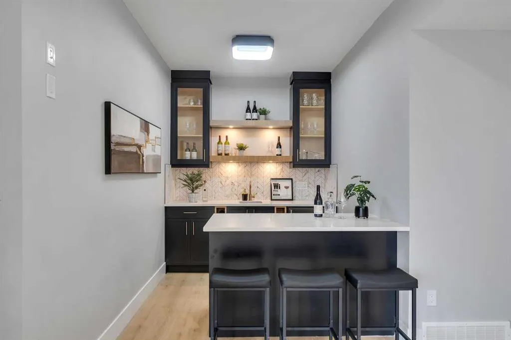 218 Waterstone Bay