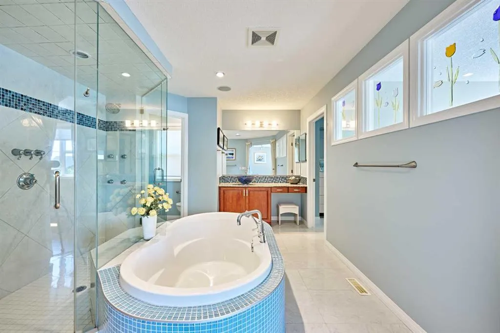 8 Aspen Stone Court SW