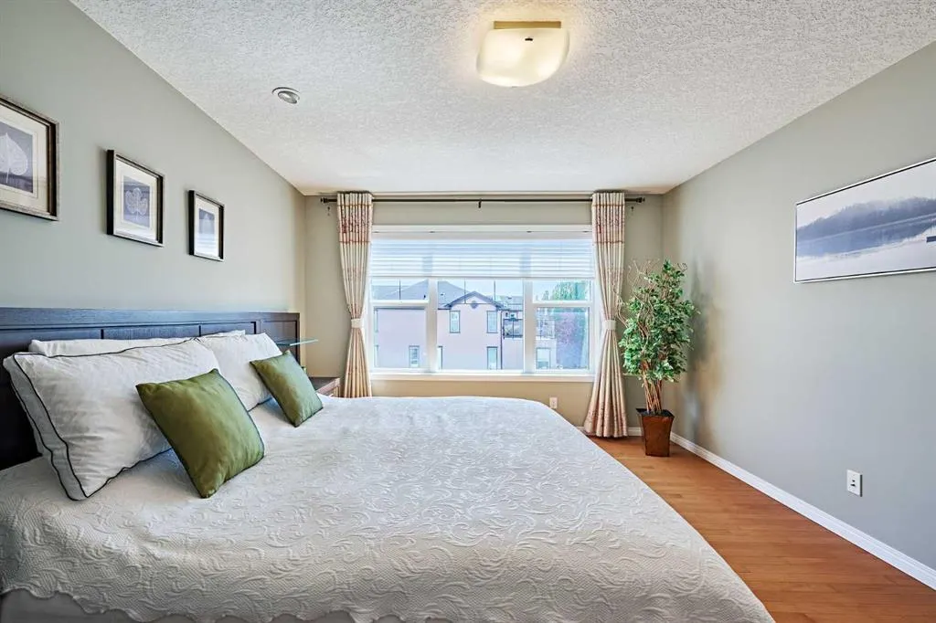 8 Aspen Stone Court SW