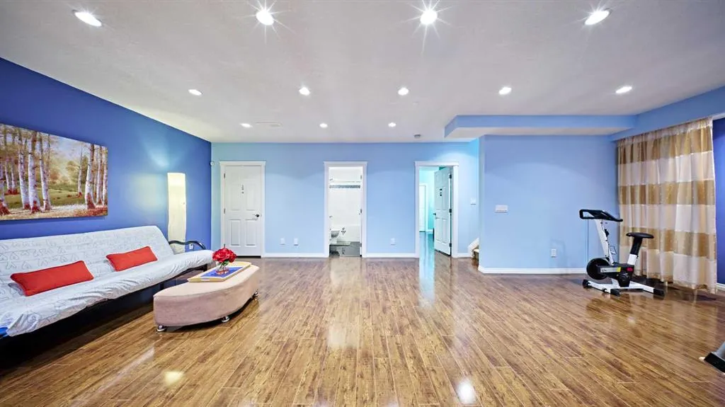 8 Aspen Stone Court SW