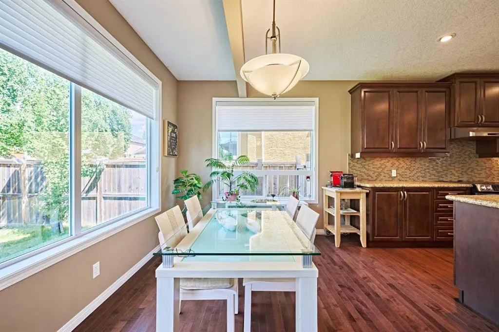 8 Aspen Stone Court SW