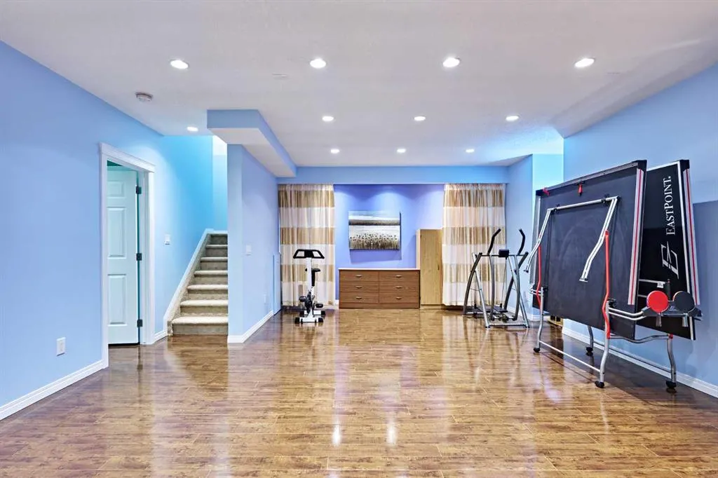 8 Aspen Stone Court SW