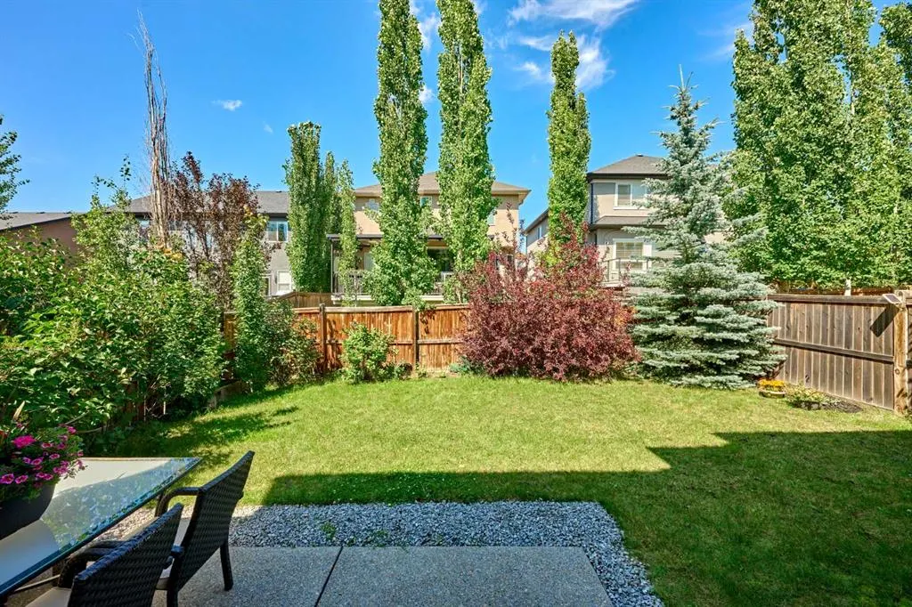 8 Aspen Stone Court SW