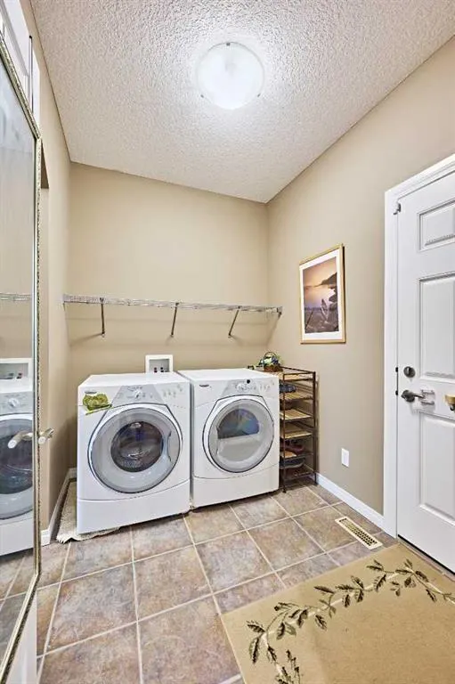 8 Aspen Stone Court SW