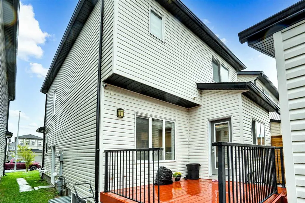 232 Cornerbrook Common NE