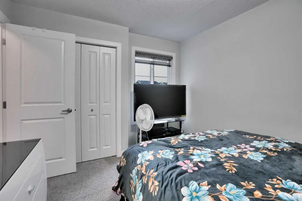 232 Cornerbrook Common NE