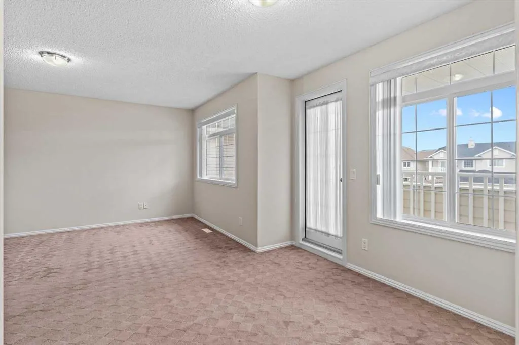 216 Coral Reef Manor NE
