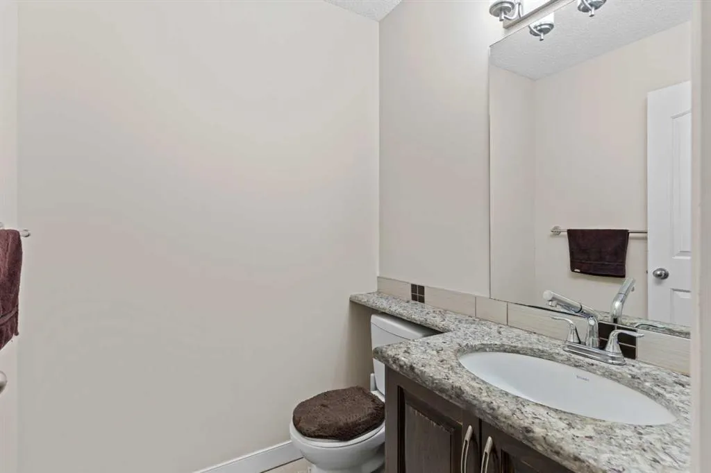 216 Coral Reef Manor NE