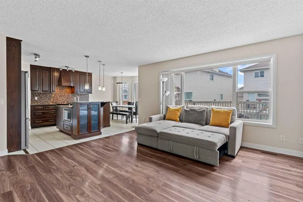216 Coral Reef Manor NE