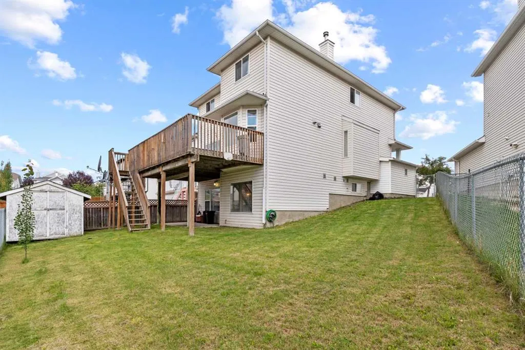 216 Coral Reef Manor NE