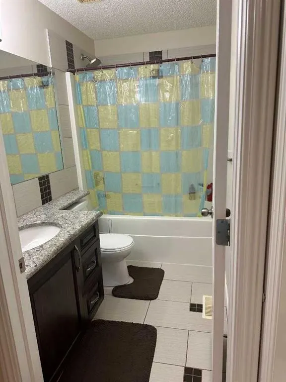 216 Coral Reef Manor NE