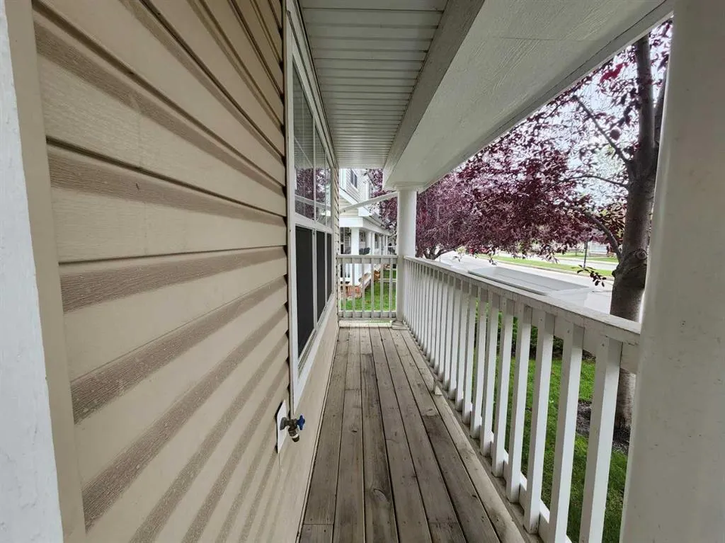 29 Country Village Gate NE