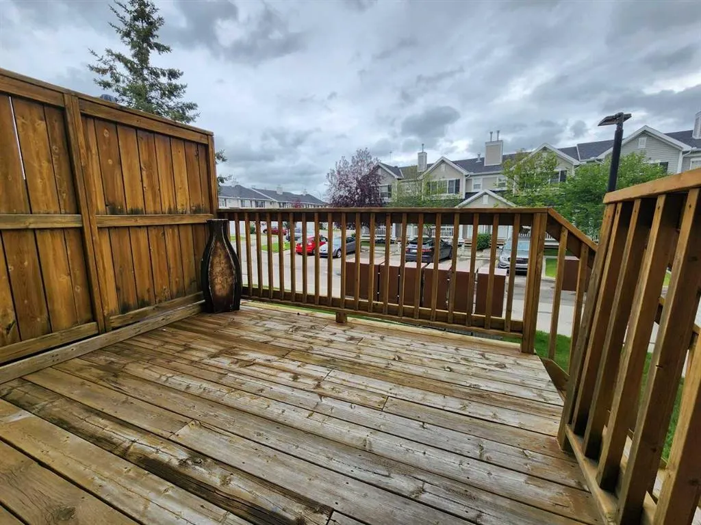 29 Country Village Gate NE