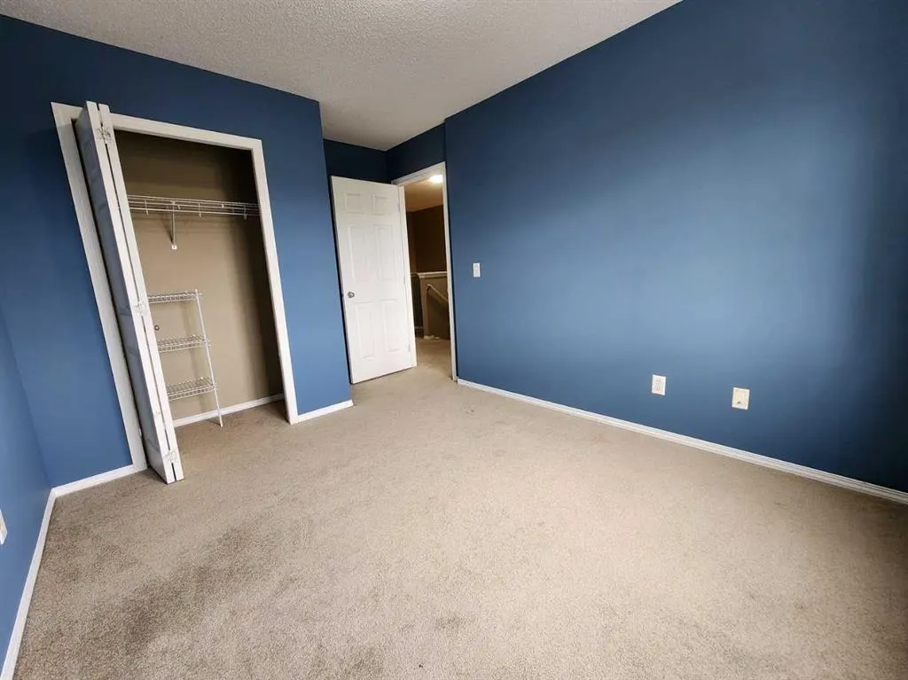 29 Country Village Gate NE