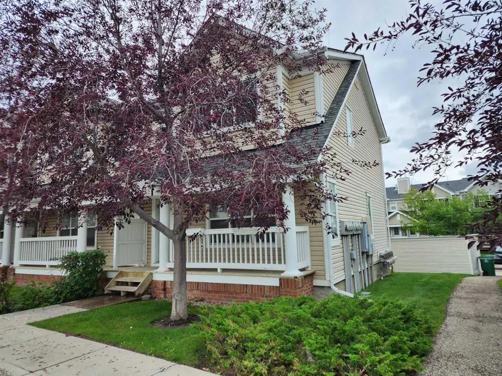 29 Country Village Gate NE