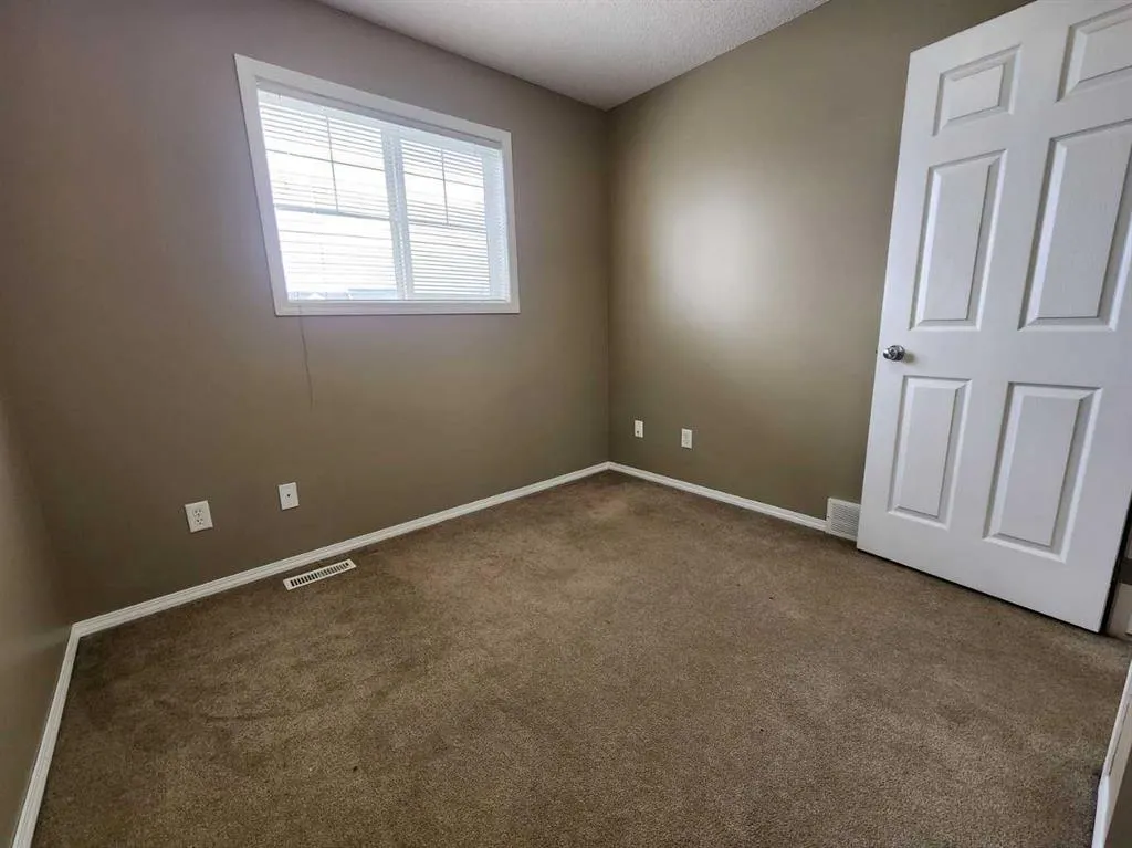 29 Country Village Gate NE