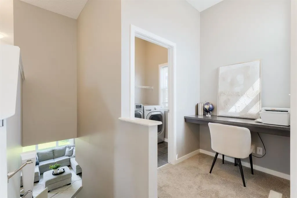 271 River Heights Crescent