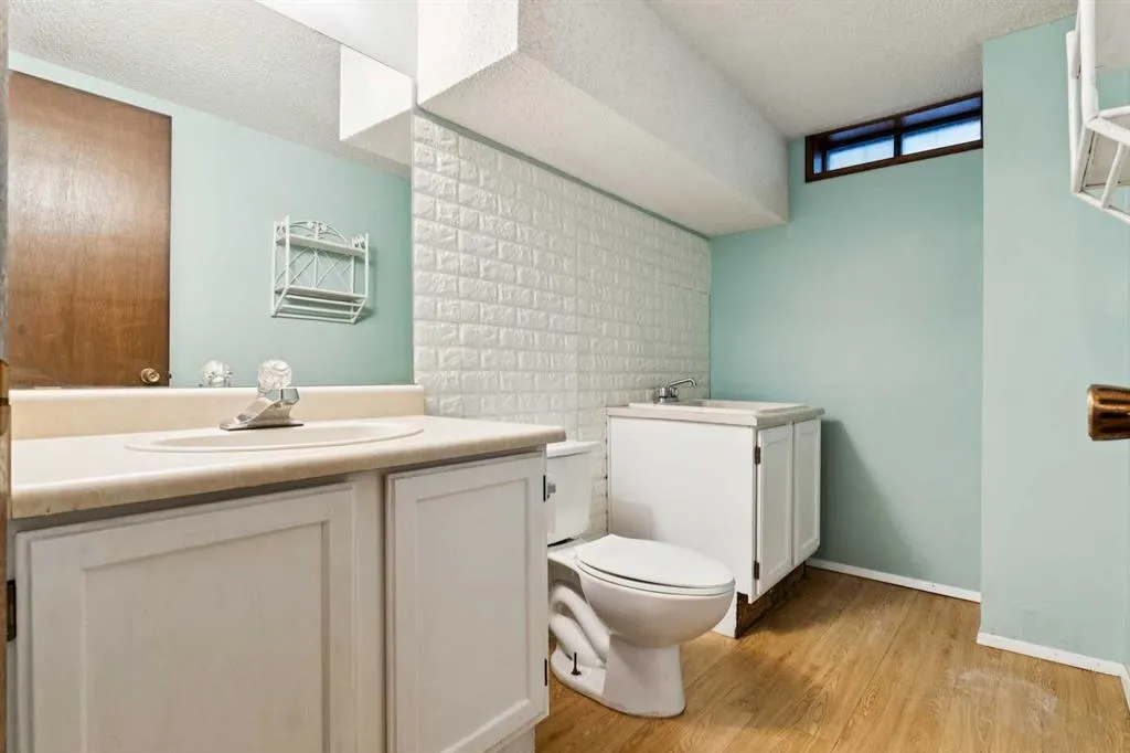131 Macewan Glen Place NW
