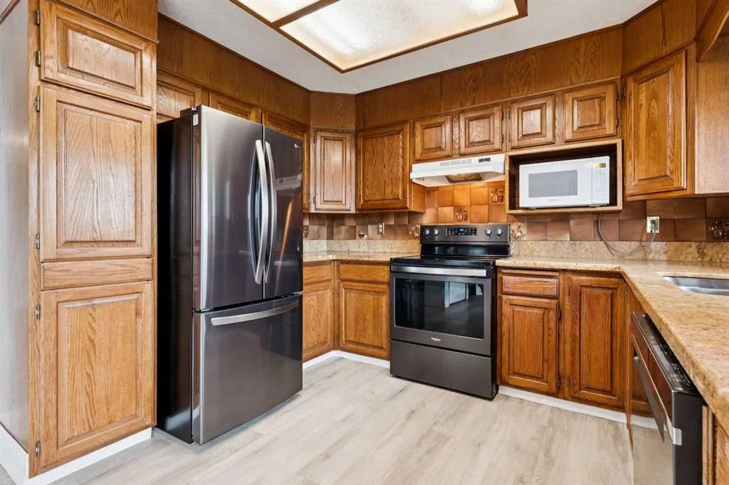 131 Macewan Glen Place NW