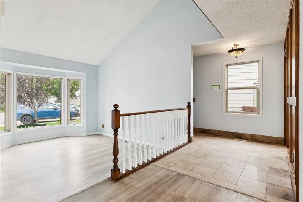 131 Macewan Glen Place NW