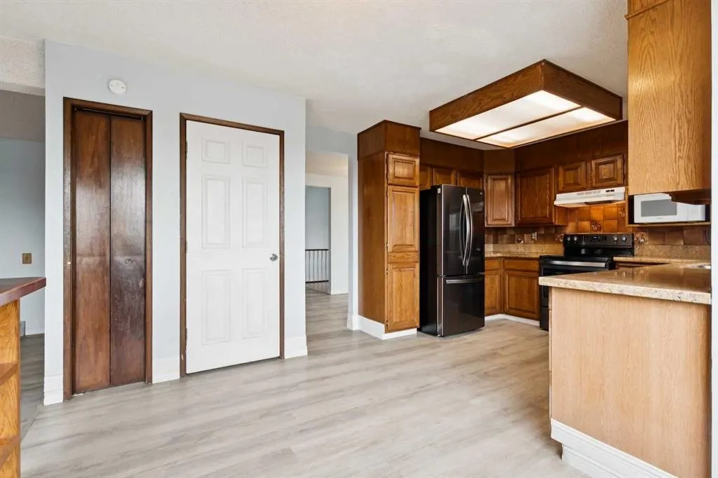131 Macewan Glen Place NW