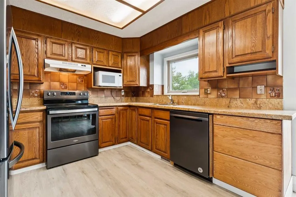 131 Macewan Glen Place NW
