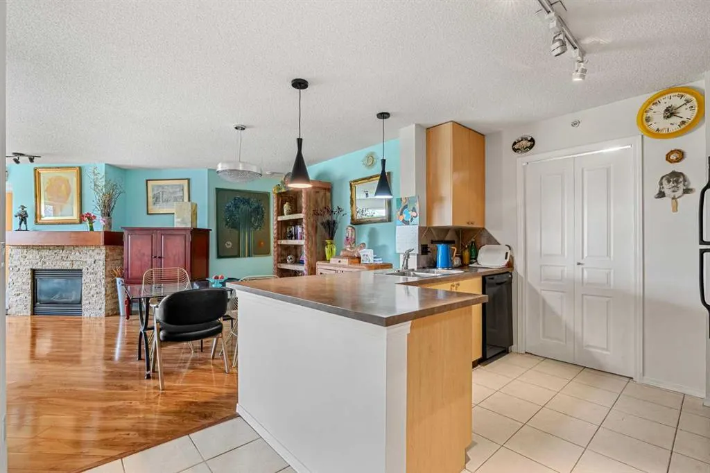 25 Richard Place SW, #306