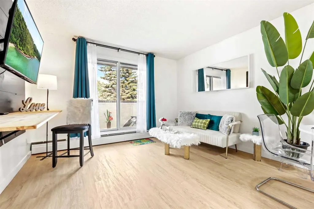 1712 38 Street SE, #103