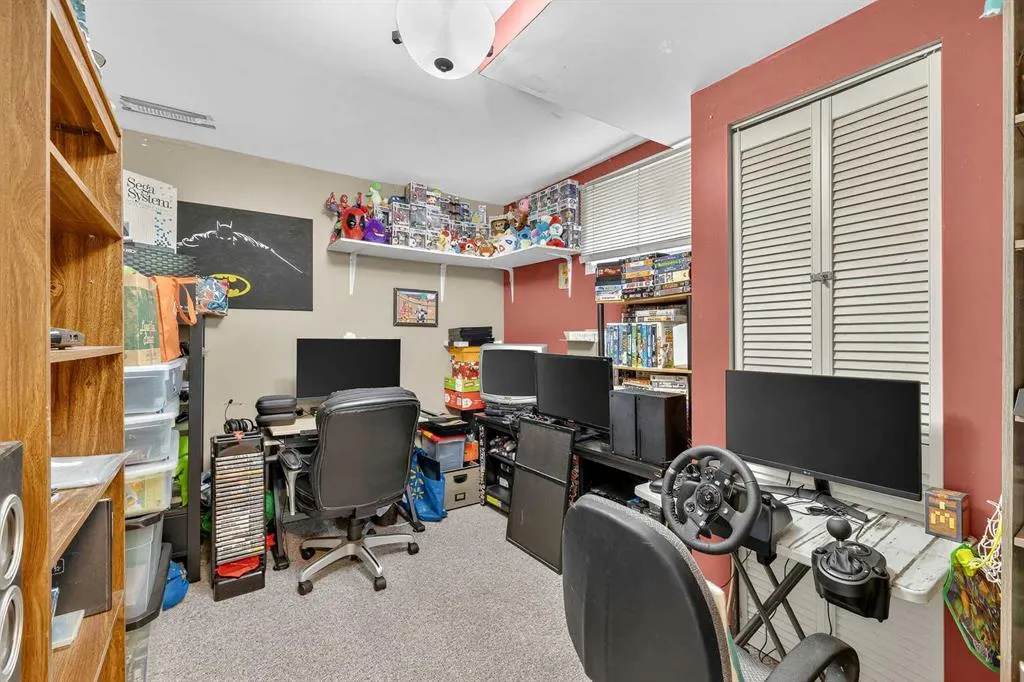 104 Good Crescent