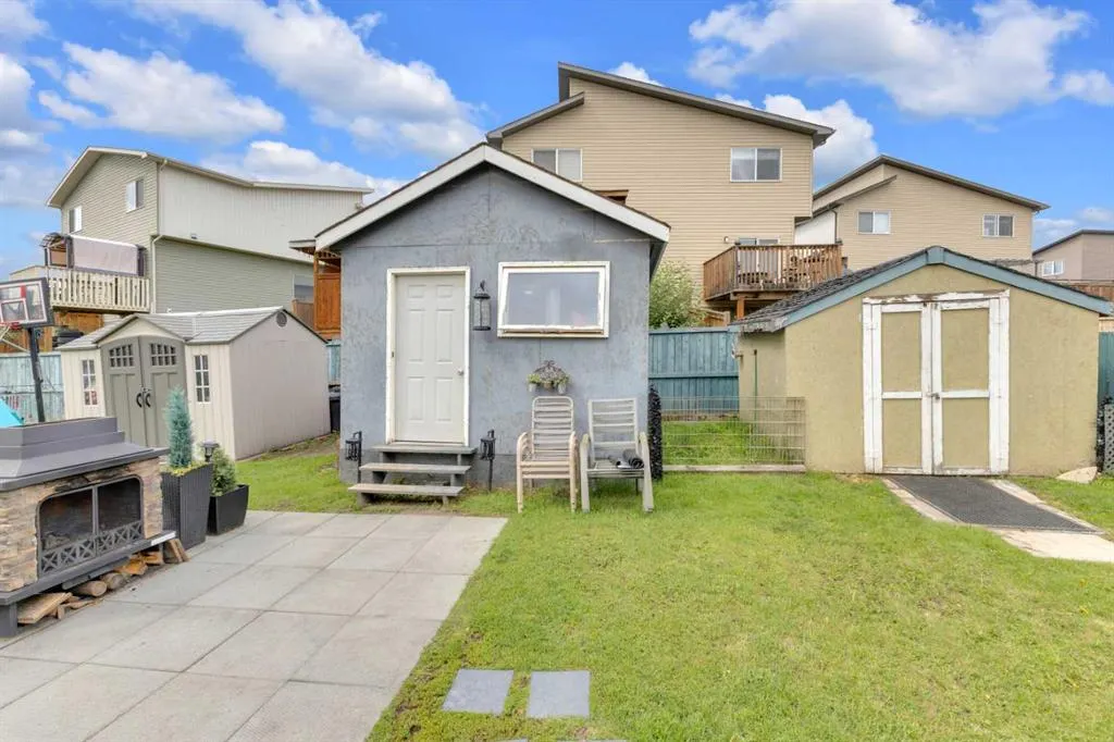 104 Good Crescent