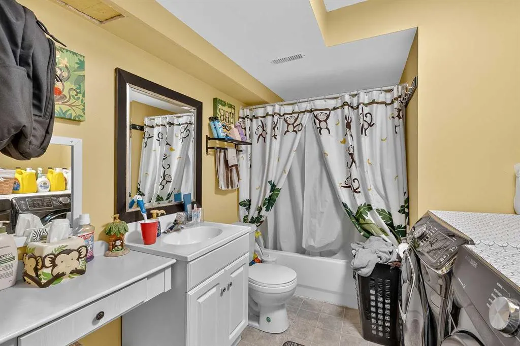 104 Good Crescent
