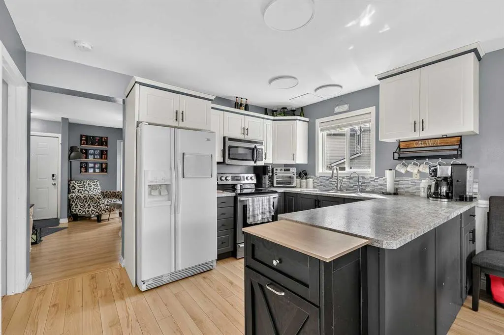 104 Good Crescent