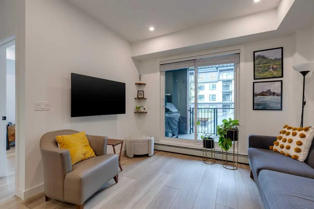 4275 Norford Avenue NW, #124