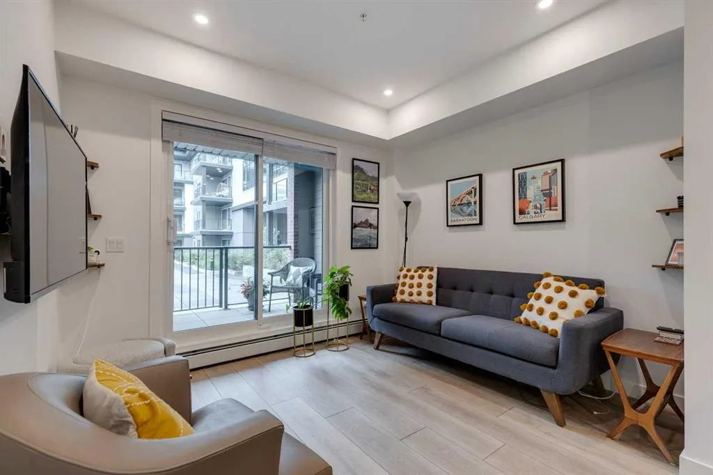4275 Norford Avenue NW, #124
