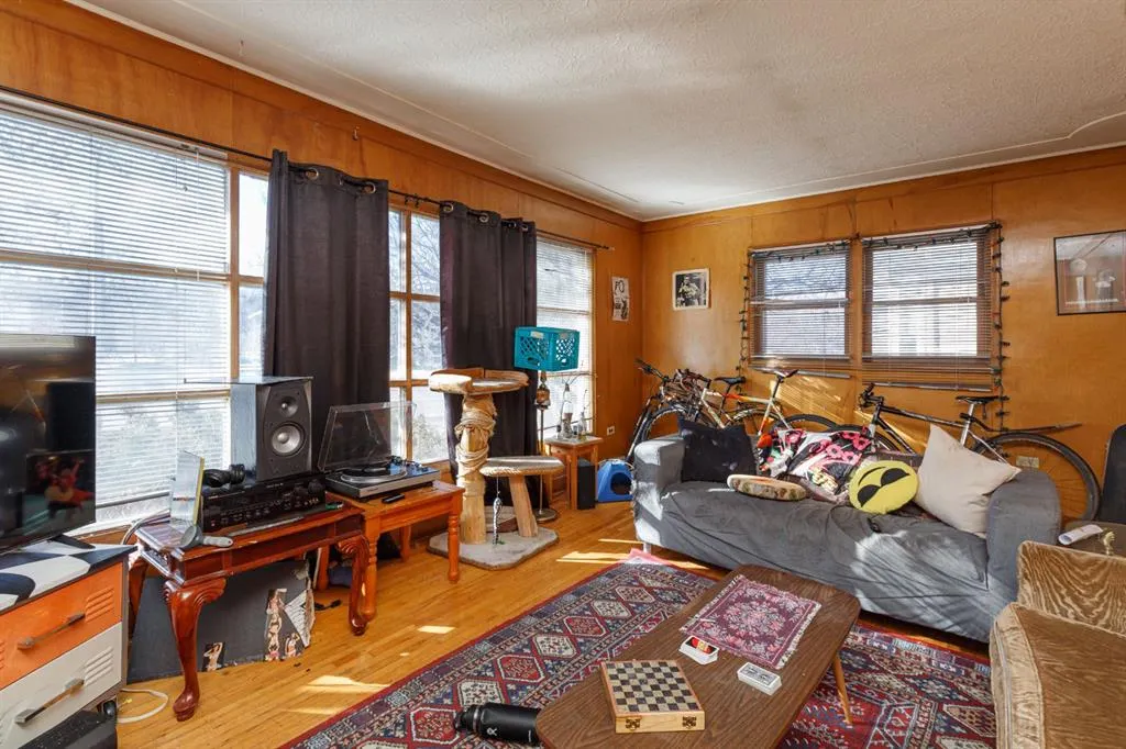 2824 Parkdale Boulevard NW