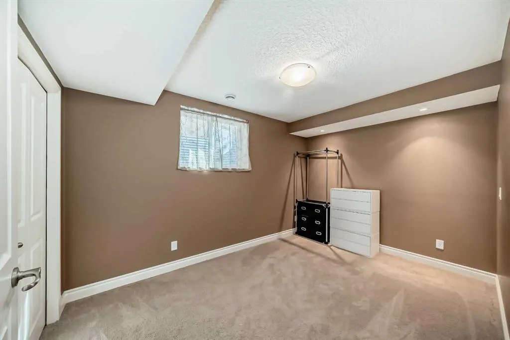 97 Auburn Glen Drive SE