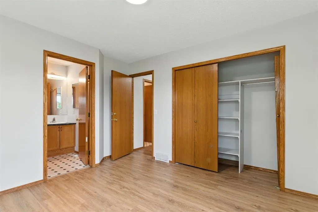 18 Springs Crescent SE