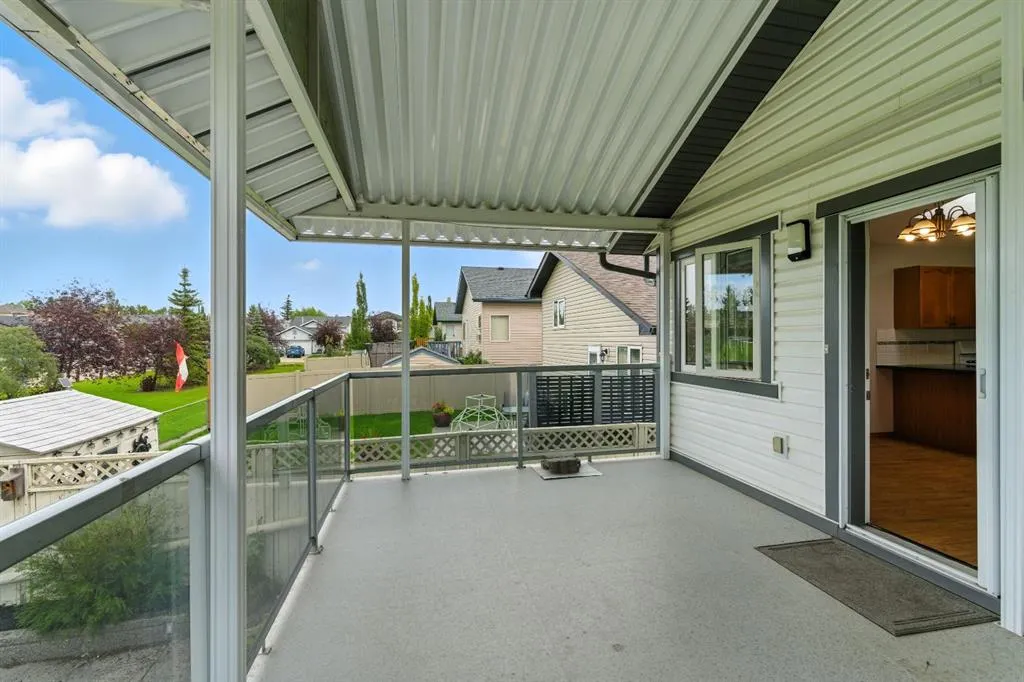 18 Springs Crescent SE