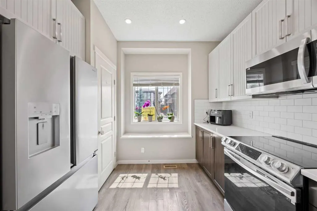 336 Marquis Heights SE