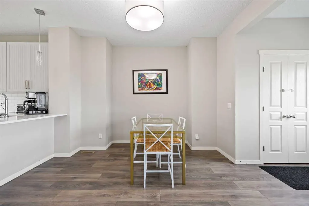 336 Marquis Heights SE
