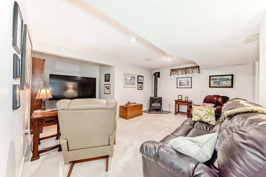 83 Gleneagles Close
