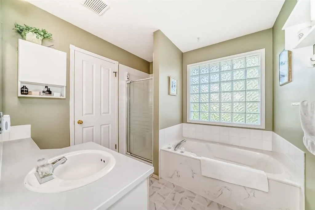 83 Gleneagles Close
