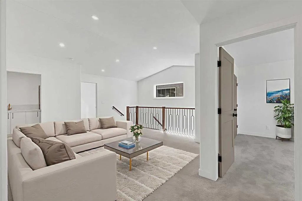 20 Eaton Crescent