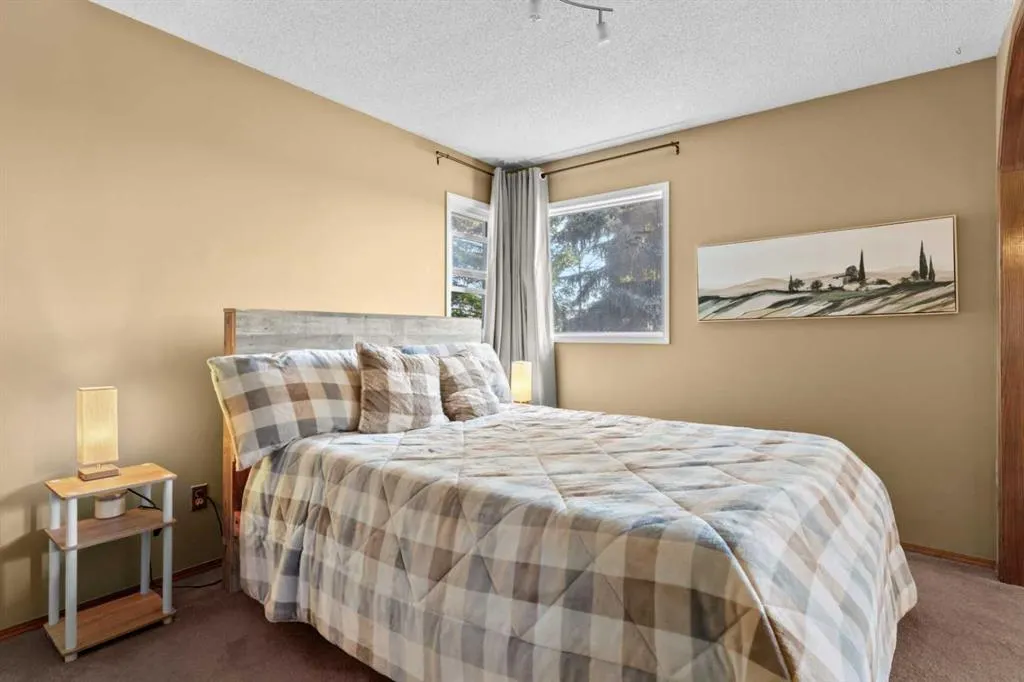 87 Sun Harbour Close SE