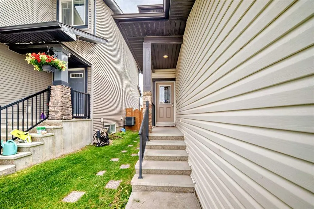 14 Skyview Ranch Street NE