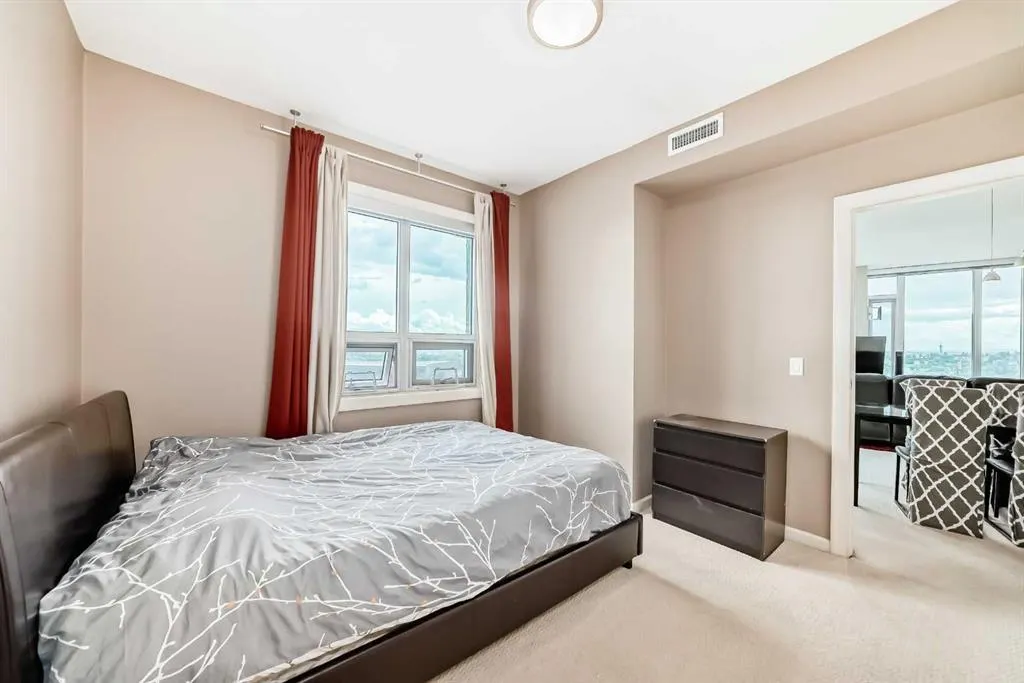 210 15 Avenue SE, #1606