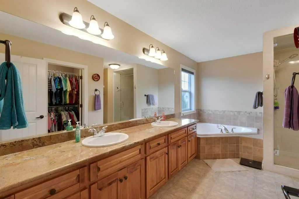 200 Cimarron Drive