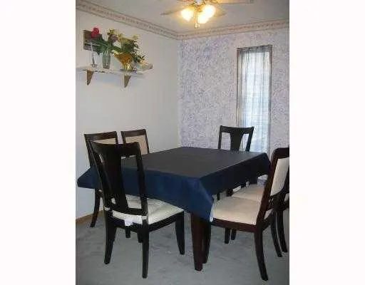 48 LA VALENCIA Gardens NE