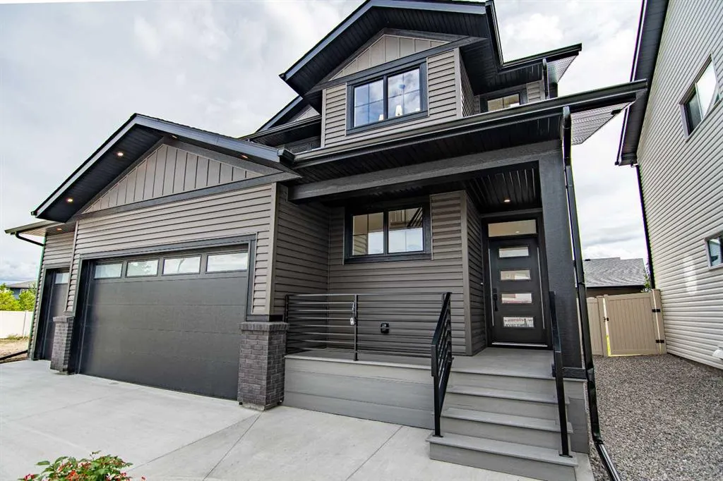39 Eaton Crescent