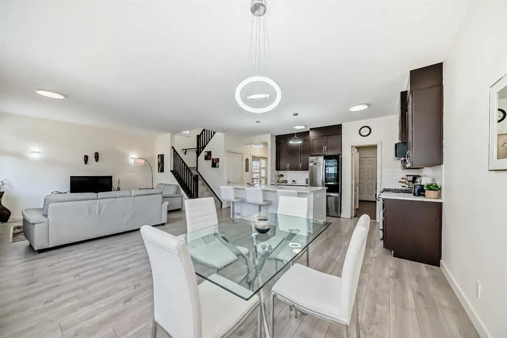 437 Auburn Bay Drive SE